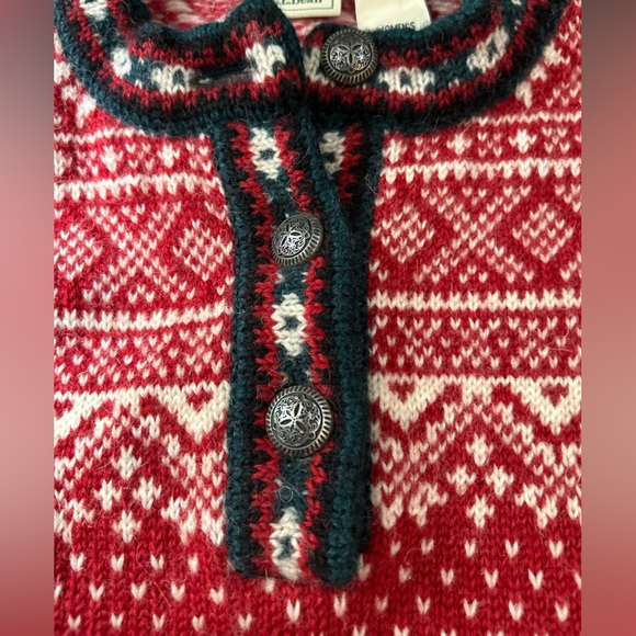 VINTAGE LL BEAN Fair Isle Merino Wool Sweater Buttons Red M - Picture 4 of 7